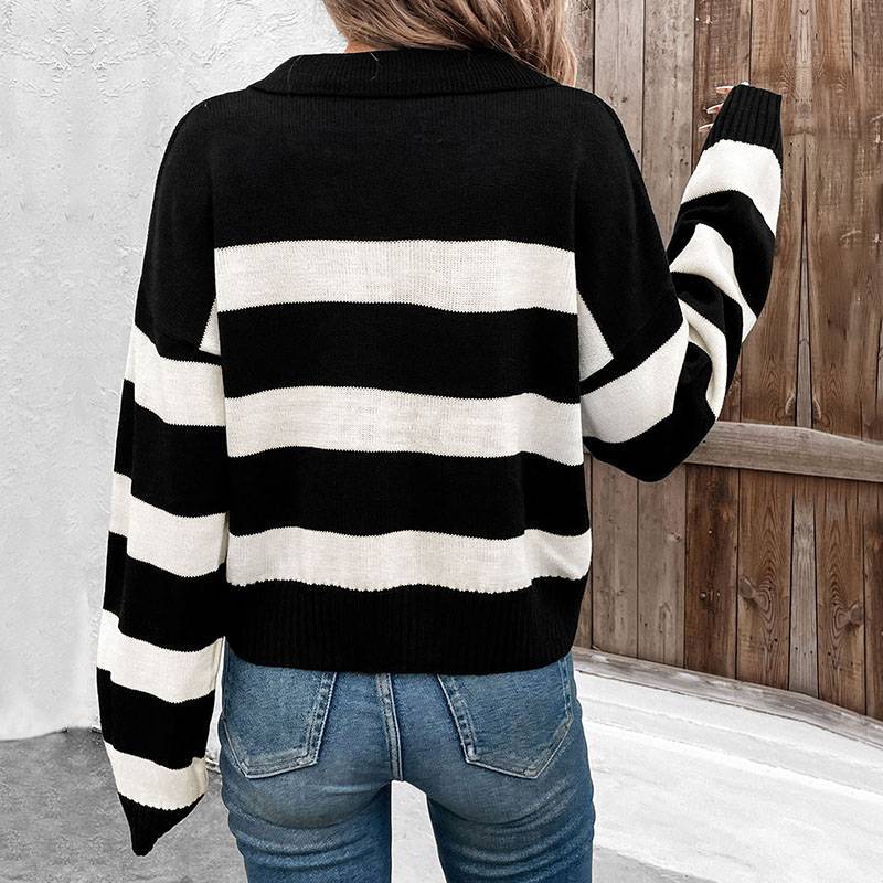 Gestreifter Oversize-Pullover – Schwarz & Weiß